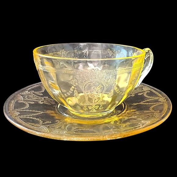 2 Cameo Ballerina Depression Glass Cup Saucer Set Yellow Anchor Hocking Vintage - Picture 13 of 16